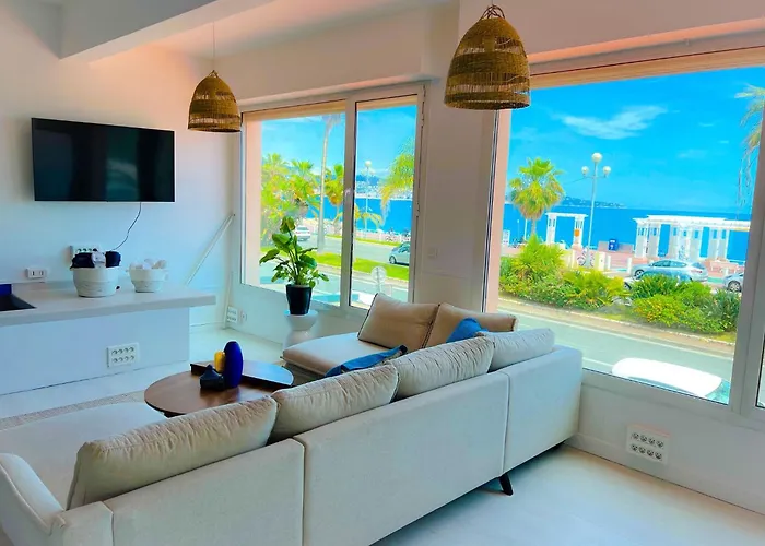 Les Pieds Dans L Eau Apartment